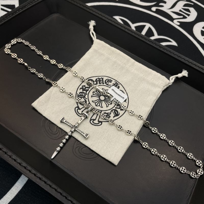 Ch*0me He**ts necklaces